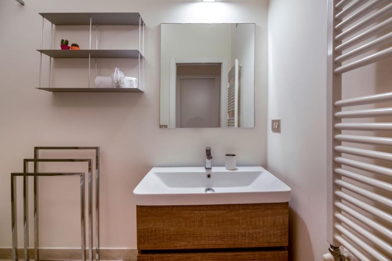 Apartamento Easylife - Luminoso Bilocale In Zona Garibaldi Milán Exterior foto